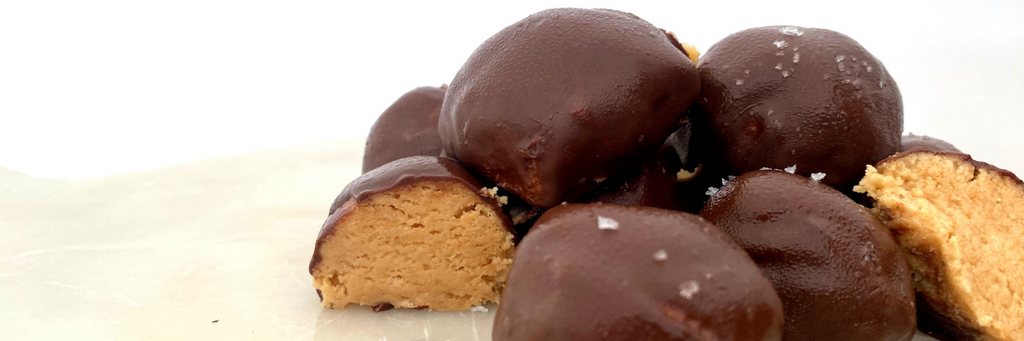 Jaq's Snaqs: How to Make Peanut Butter Collagen Protein Balls